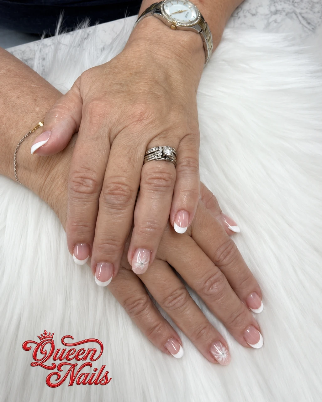  Queen Nails